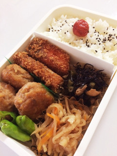 毎日男弁当⁂鮭フライと蓮根つくね弁当-レシピのメイン写真
