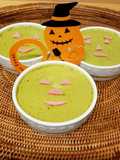 ハロウィンにさけるグミ♪かぼちゃのプリン