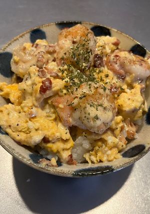 おたマヨ風背徳のベーコン海老マヨ丼-レシピのメイン写真