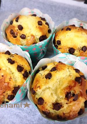 混ぜて焼くだけ♡チョコバナナカップケーキ-レシピのメイン写真
