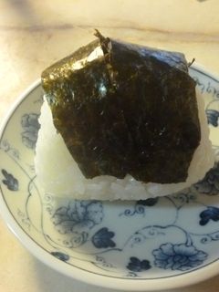 昆布でおにぎり-レシピのメイン写真