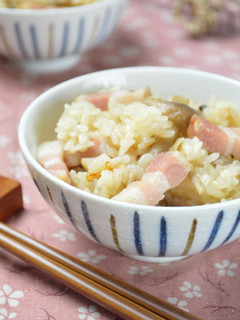 簡単激うま!ベーコンときのこの炊込みご飯-レシピのメイン写真