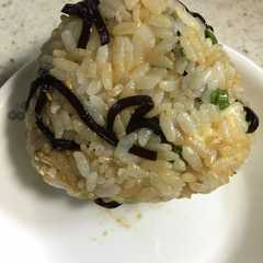 รูปของ こんぶチーズおにぎり