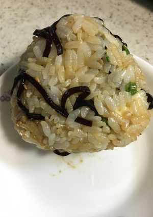 こんぶチーズおにぎり-レシピのメイン写真