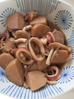 里芋とイカときのこの煮物-レシピのメイン写真