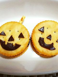 ♪クラッカーで簡単ハロウィンカボチャ♪-レシピのメイン写真