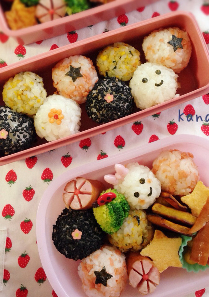 コロコロおにぎり弁当幼稚園 星型卵焼き-レシピのメイン写真