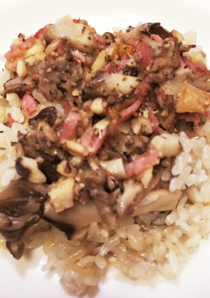 簡単！炊飯器で作るきのこのご馳走ピラフ-レシピのメイン写真