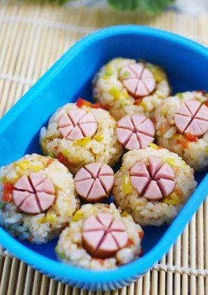 子供が絶対喜ぶ♡ソーセージお握り-レシピのメイン写真