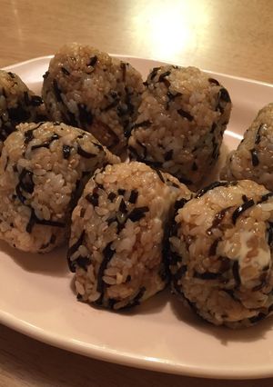 ごま昆布とチーズのおにぎり-レシピのメイン写真