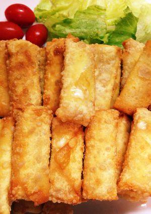 簡単✨お弁当に♪ウインナーのワンタン揚げ-レシピのメイン写真