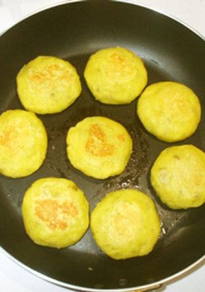 スイートポテト餅♪簡単美味しいフライパン-レシピのメイン写真