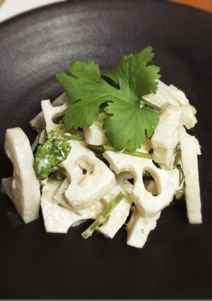 れんこんとパクチーのサラダ-レシピのメイン写真