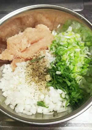 やわらかジューシー☆しそ入り鶏だんご-レシピのメイン写真