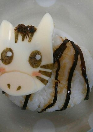 子ども『よろこんぶ』♪しまうまおにぎり-レシピのメイン写真