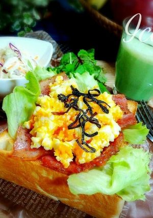 漫画飯風☆大満足♪ベーコンレタストースト-レシピのメイン写真