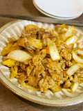 舞茸と豚こまのオイスター味噌炒め