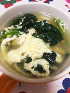 ほうれん草とフワフワたまごのお吸い物-レシピのメイン写真