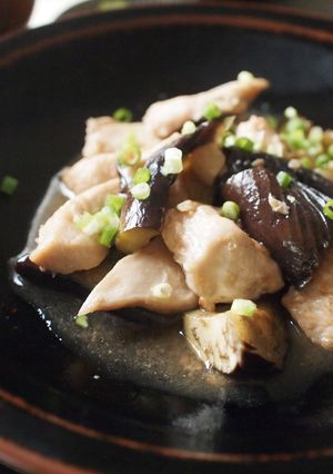 やわらか鶏胸肉と茄子の塩麹炒め♪-レシピのメイン写真