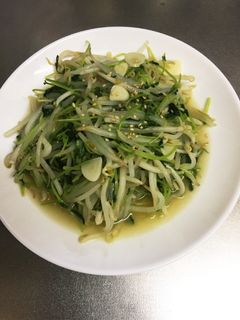もやしと豆苗のニンニク炒め-レシピのメイン写真