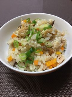 土鍋で炊き込みご飯♪-レシピのメイン写真