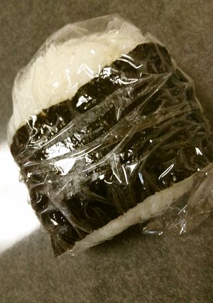 元気の出るよろ昆布おにぎり☆梅おかか-レシピのメイン写真