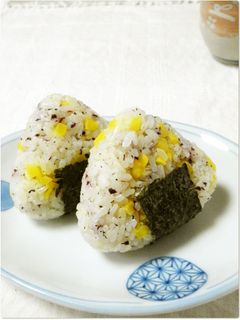 たくあんマヨ☆ゆかりおにぎり♪-レシピのメイン写真