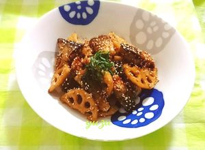 今日の夕食に♪サバと蓮根の照り焼き風炒め-レシピのメイン写真