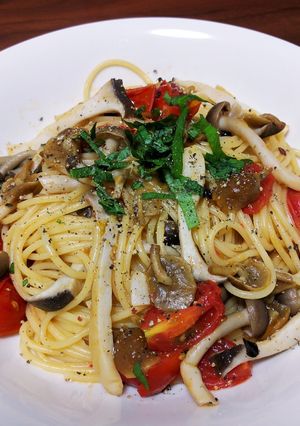秋の味覚☆キノコとトマトのスパゲッティ-レシピのメイン写真