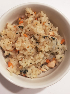 【離乳食後期】鮭と野菜の炊き込みご飯♡-レシピのメイン写真