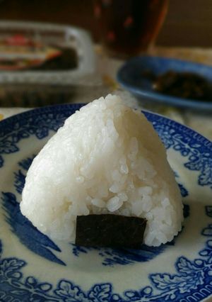 よろこぶシンプルなおにぎり-レシピのメイン写真
