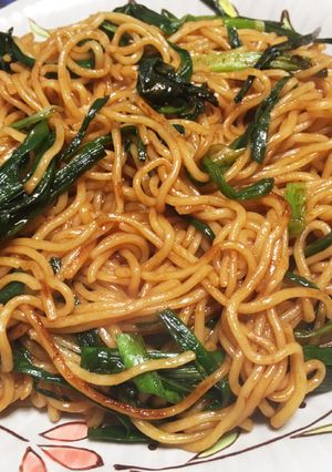 ニラ焼きそば シンプルに美味しい-レシピのメイン写真