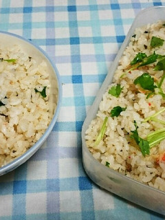 簡単、蟹缶で作る炊き込みご飯。うま!!-レシピのメイン写真