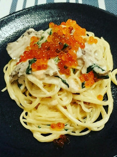 濃厚サーモンとまいたけのクリームパスタ-レシピのメイン写真
