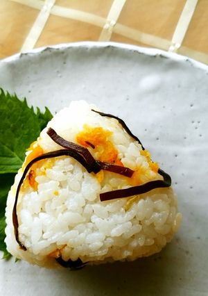 ゆず&よろこんぶおにぎり♪-レシピのメイン写真