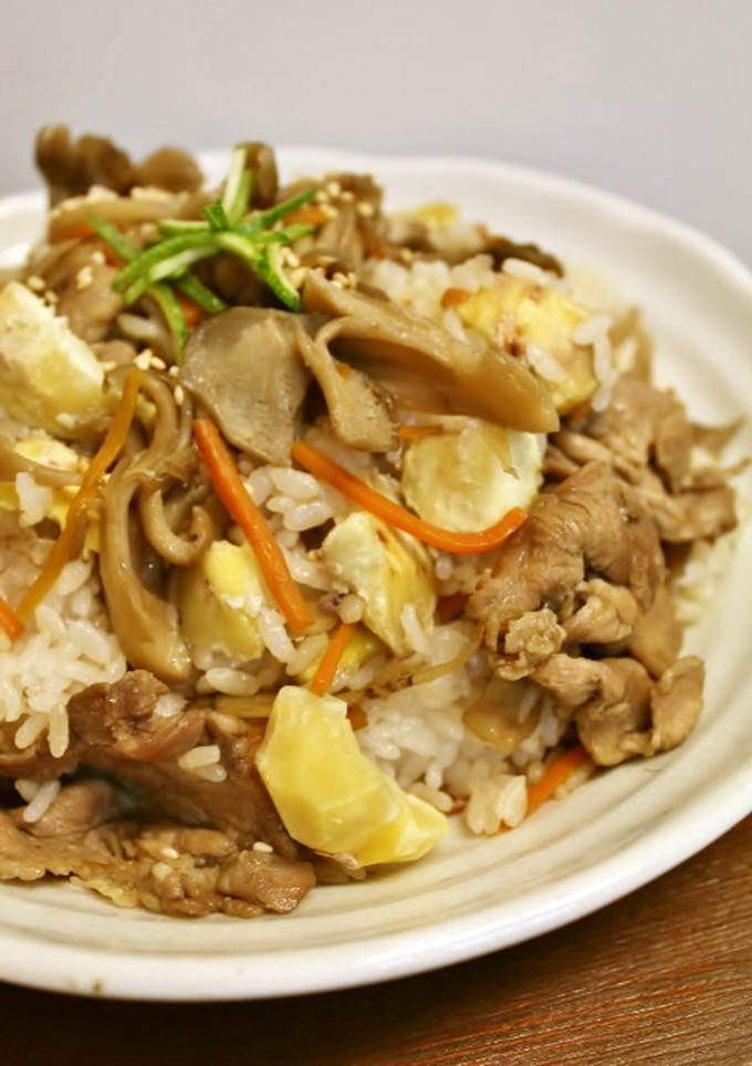 秋の昼夕弁当♪栗入り豚肉と舞茸の混ぜご飯-レシピのメイン写真