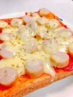 我が家の朝は*超簡単ピザトースト-レシピのメイン写真