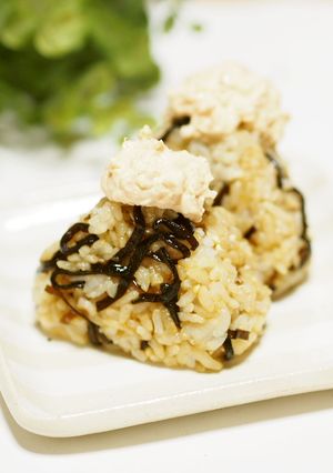 鮭ぼう♬フレフレよろこんぶおにぎり-レシピのメイン写真
