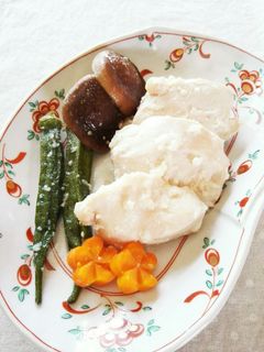 鶏むね肉の塩麹蒸し-レシピのメイン写真
