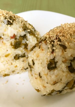 ☆博多辛子高菜 すり胡麻 おにぎり-レシピのメイン写真