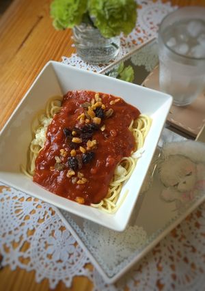 ドライフルーツがマッチ☆甘辛ミートパスタ-レシピのメイン写真