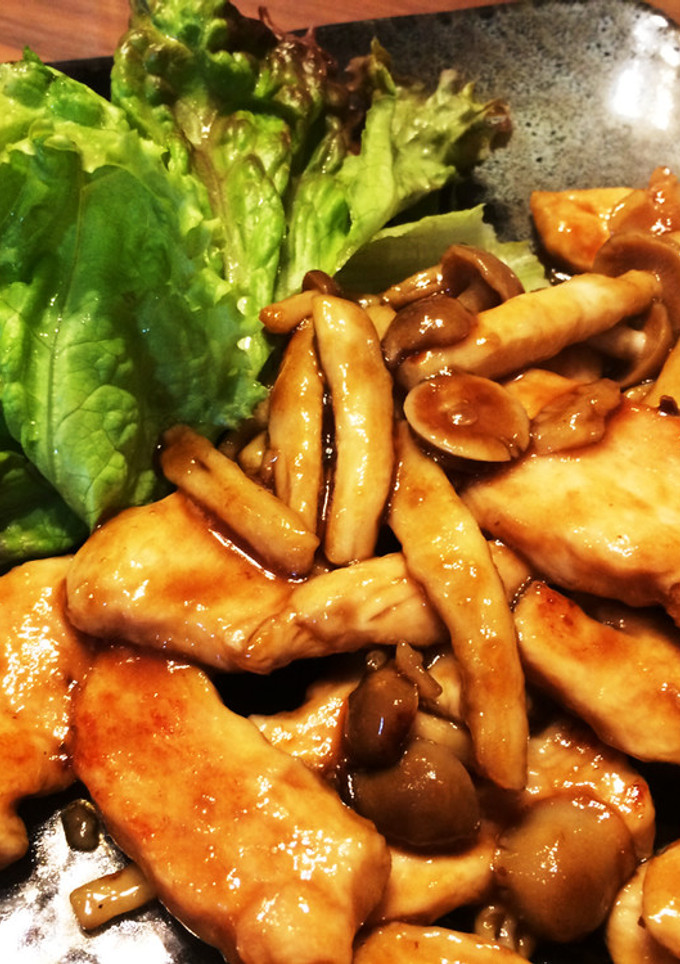 しっとり柔らか♪鶏胸肉としめじの照焼き-レシピのメイン写真