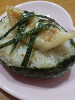 こんぶ餃子おにぎり-レシピのメイン写真