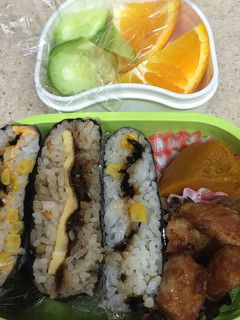 きのことコーン、昆布の佃煮おにぎらず二種-レシピのメイン写真