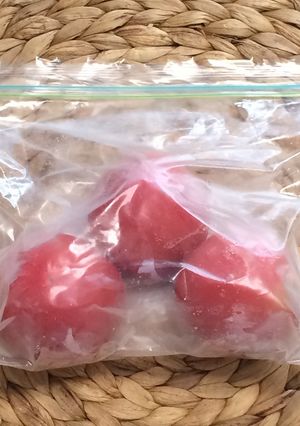 煮物やソース作りに便利✨トマトの冷凍保存-レシピのメイン写真