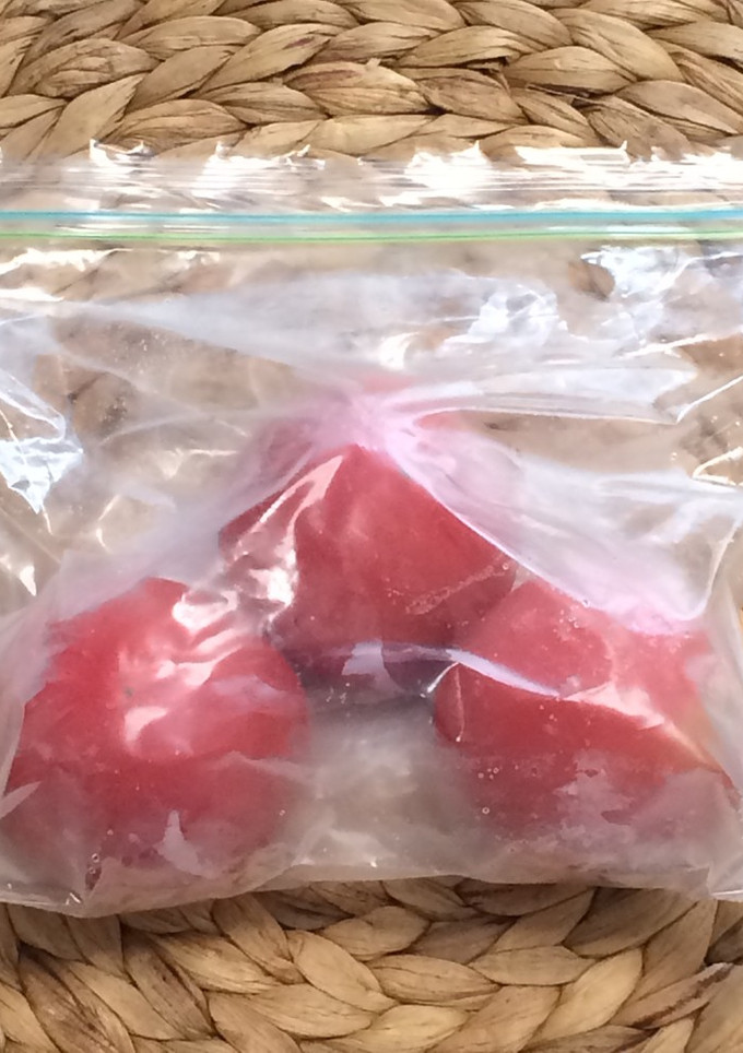 煮物やソース作りに便利✨トマトの冷凍保存-レシピのメイン写真