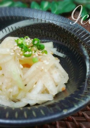 むくみ対策♪冬瓜の梅ダシぽん酢サラダ-レシピのメイン写真