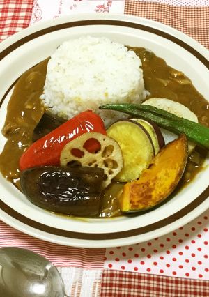 野菜ソテー色々のっけ☆カレーライス-レシピのメイン写真