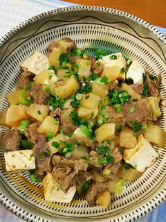 簡単!牛スジの味噌煮 肉豆腐風-レシピのメイン写真