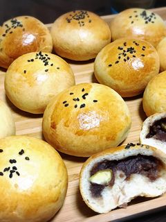 こしあんと栗入りのあんぱん-レシピのメイン写真